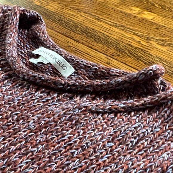 BANANA REPUBLIC ROLL NECK SWEATER - Picture 6 of 7
